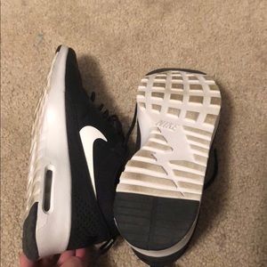 Black Nike Air Max Thea
